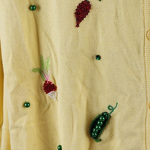 Quacker Factory V-Neck Cardigan Womens 3X Yellow Embroidered Beaded Vegetables - Picture 6 of 8
